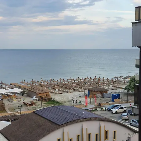 Summer 5 * Mamaia